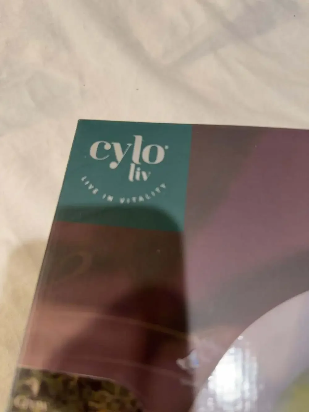 Cylo Liv Bluetooth LED Grow Light Plant Holder‎ with Built-in Speaker